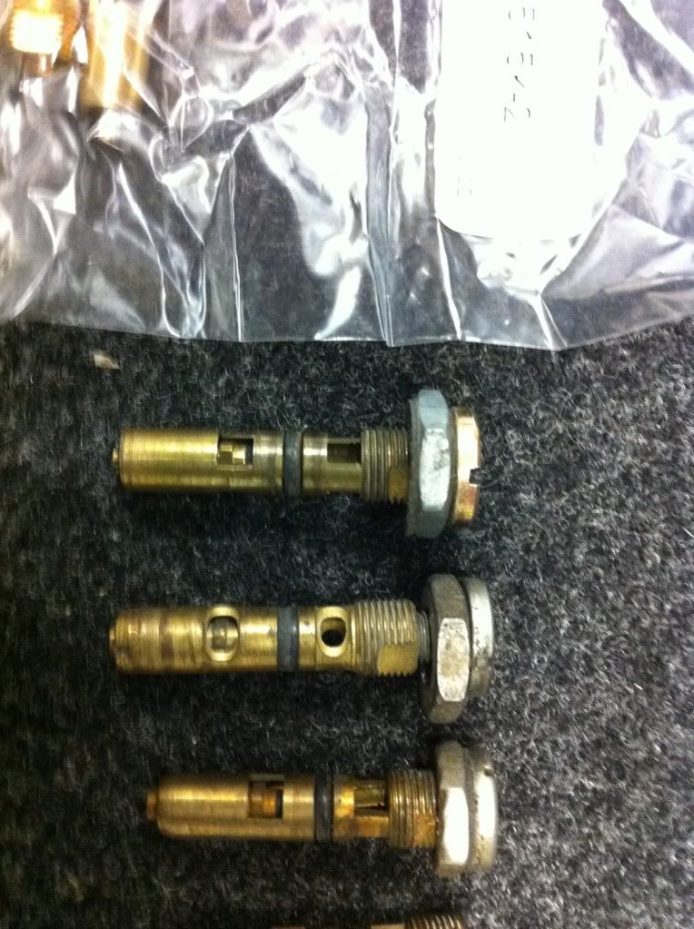 Fuel Coming out secondary vent tube on holley 600 Mercury Cougar Owners