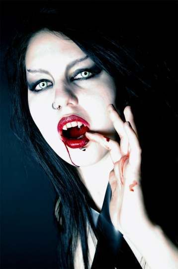 sexy vampire woman,girl photo vampgodessjh2.jpg